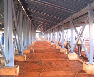 Reforma em Silos de Frutas